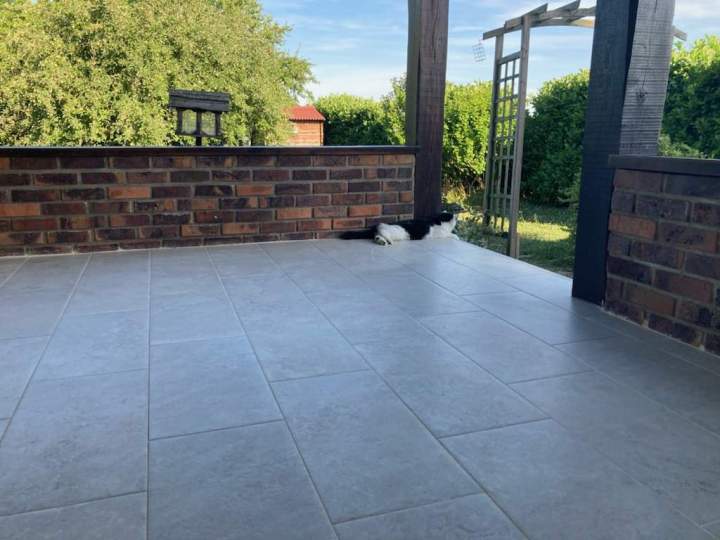 Pose de carrelage extérieur Breuillet